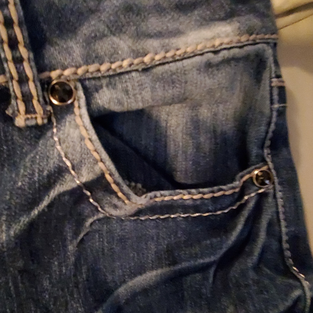 JEANS - Picture 3 of 8